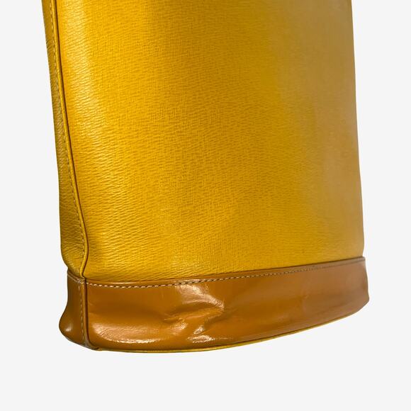 Burberrys Yellow Embossed Leather Bucket Shoulder Bag Vintage Nova Check Lining - Picture 14 of 16